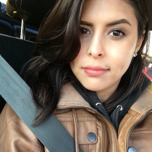 Meet your Posher, Dorali